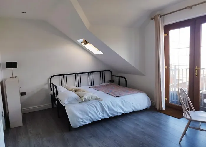 Belfast City Centre, Brilliant Light Apartment